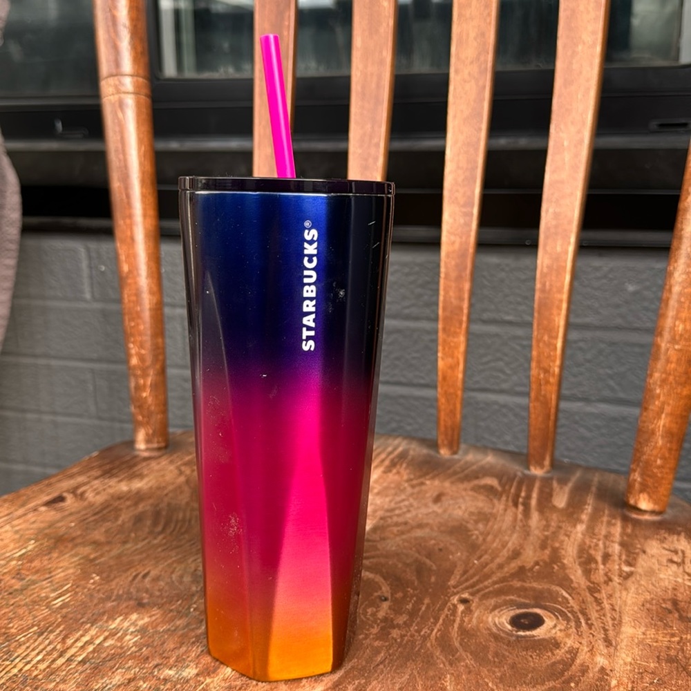 Starbucks large water sipper